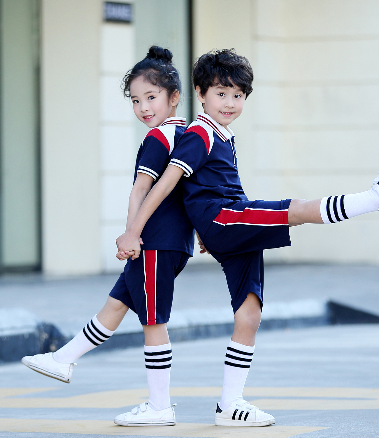夏天短袖套裝校服 小孩服裝定做工廠